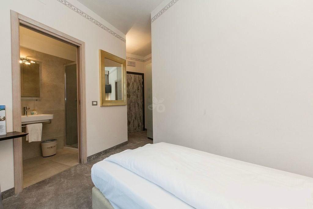 Hotel Corona Tirano Kültér fotó