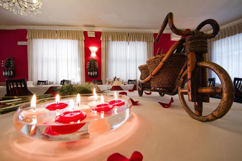 Hotel Corona Tirano Kültér fotó