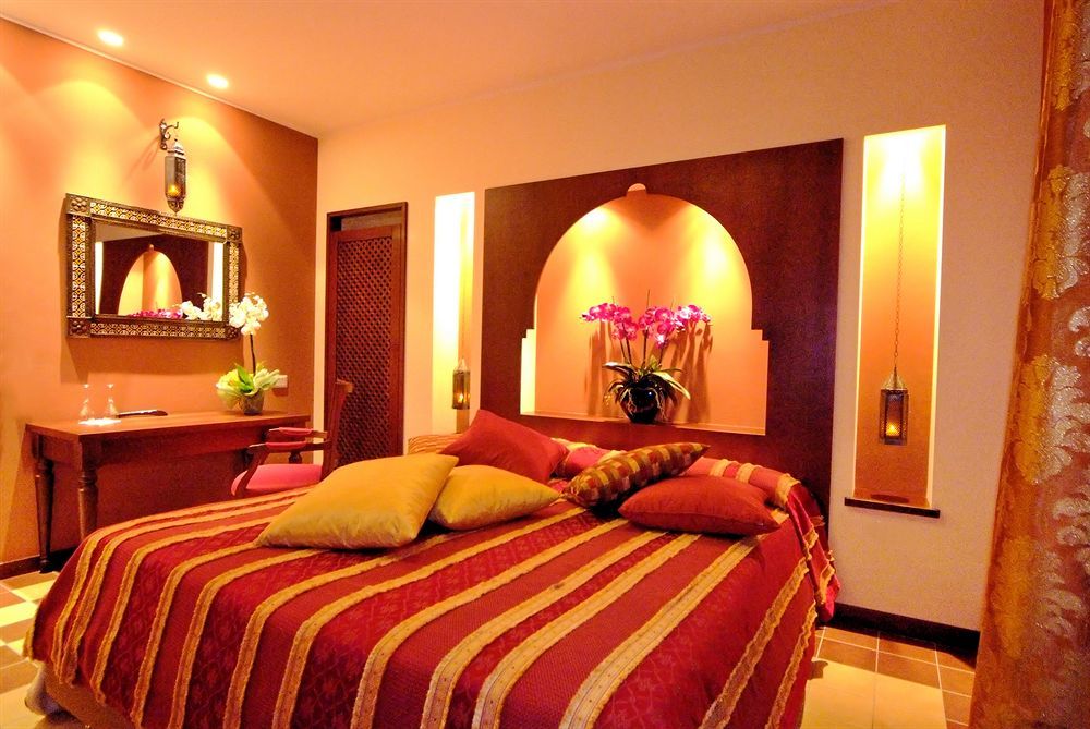 Hotel Corona Tirano Kültér fotó